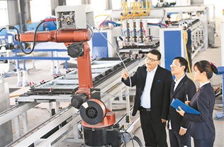 人民日報海外版 超萬億資金 澆灌 實體經(jīng)濟